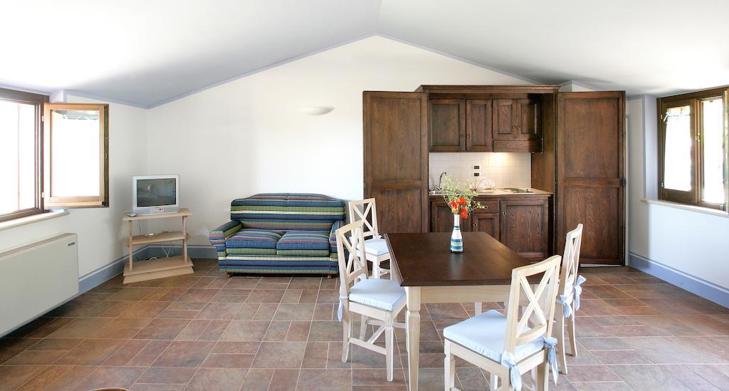 Country House Poggio Fiorito Ασίζη Δωμάτιο φωτογραφία